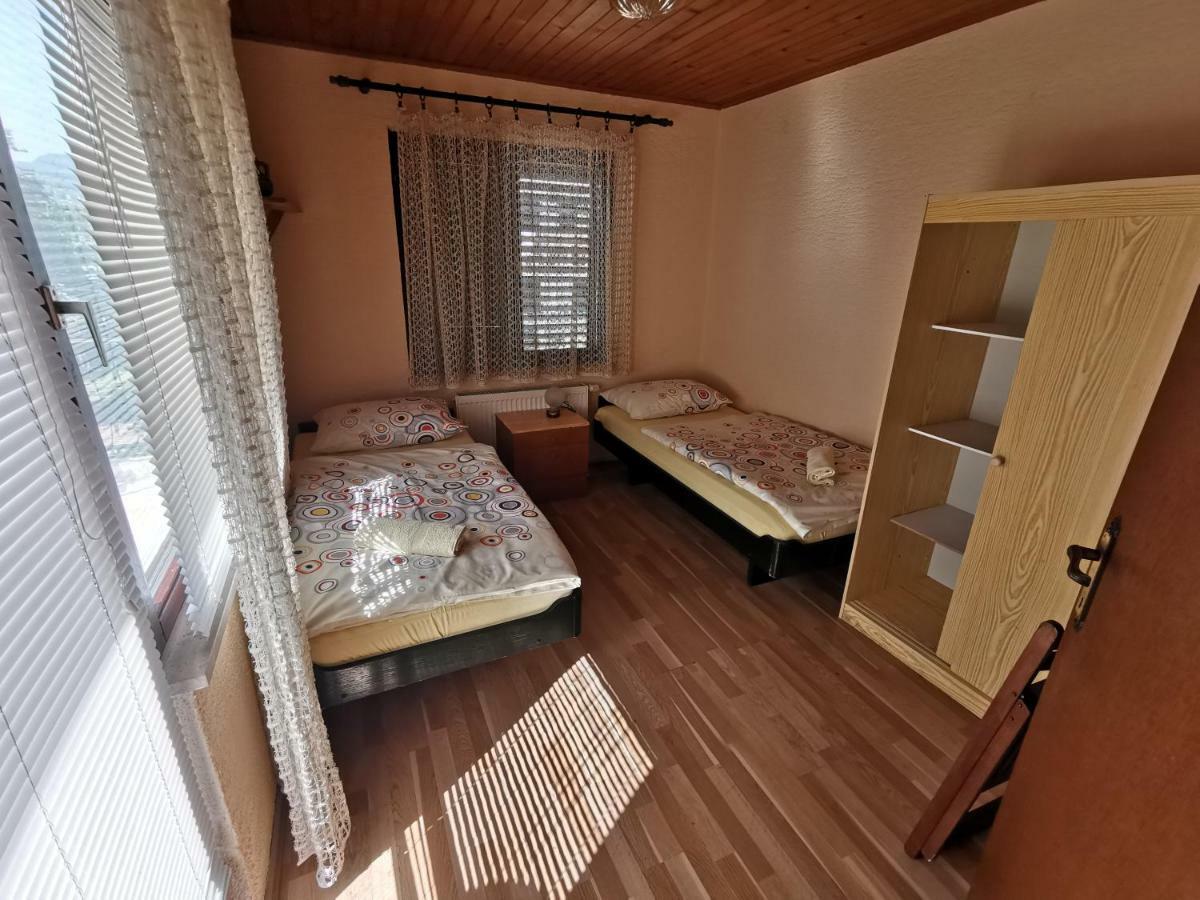 Guest House Dijana Кралевица Екстериор снимка